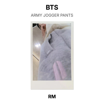 BTS ARMY JOGGER PANTS Offizielle Fotokarte