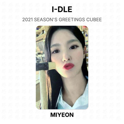 I-DLE 2021 SEASON'S GREETINGS CUBEE Official Photocard