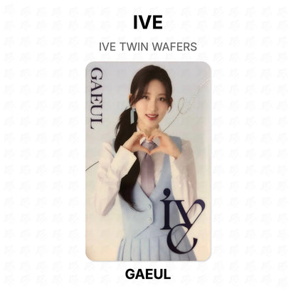 IVE TWIN WAFERS Official Photocard