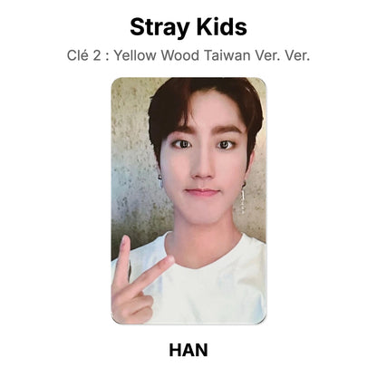 Stray Kids Clé 2 : Yellow Wood Taiwan Ver. Ver. Official Photocard