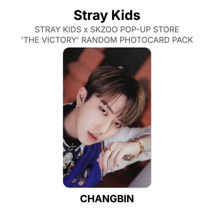 Stray Kids x SKZOO POP-UP STORE 'THE VICTORY' RANDOM PHOTOCARD PACK Offizielle Photocard