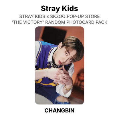 Stray Kids x SKZOO POP-UP STORE 'THE VICTORY' RANDOM PHOTOCARD PACK Offizielle Photocard